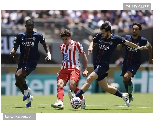 巴萨老将莱万状态回勇 帽子戏法回应替补质疑